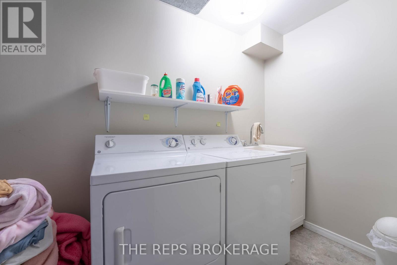 97 Black Bear Way, Ottawa, Ontario  K2S 2G6 - Photo 29 - X12593756