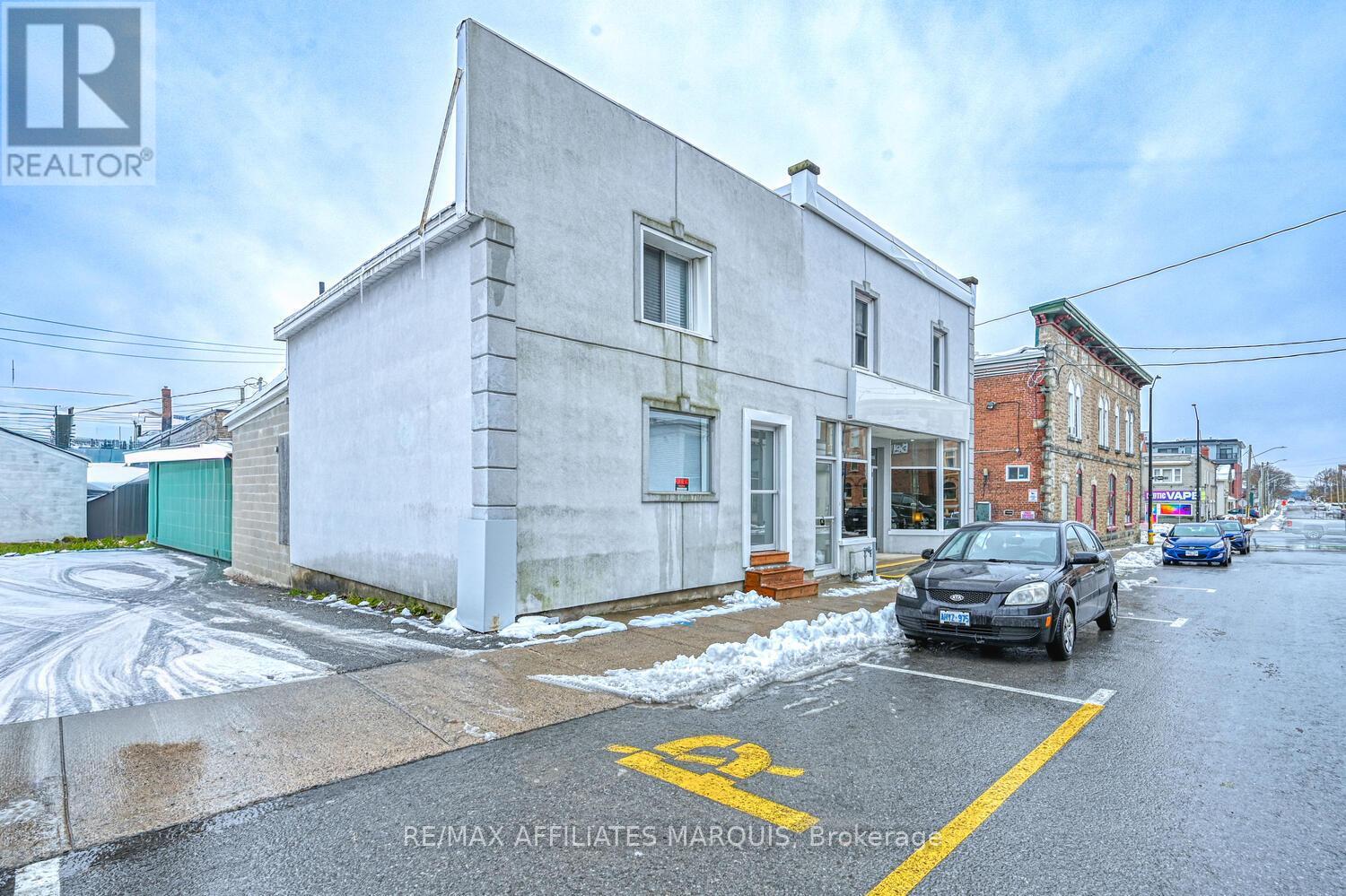 5 WILLIAM STREET E, Smiths Falls, Ontario