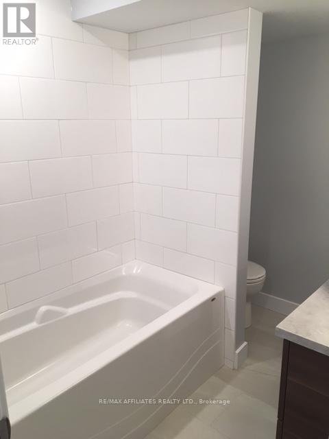 B - 1258 Firestone Crescent, Ottawa, Ontario K2C 3E3 - Photo 9 - X12593850