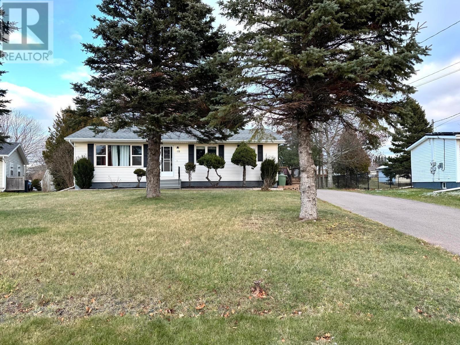 39 Macwilliams Drive, Summerside, Prince Edward Island  C1N 4L4 - Photo 2 - 202528471