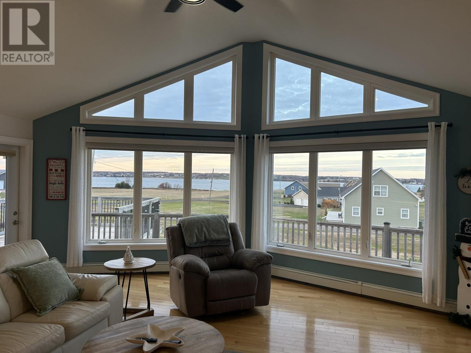 62 Braeburn Lane, Fairview, Prince Edward Island  C0A 1H2 - Photo 4 - 202528689