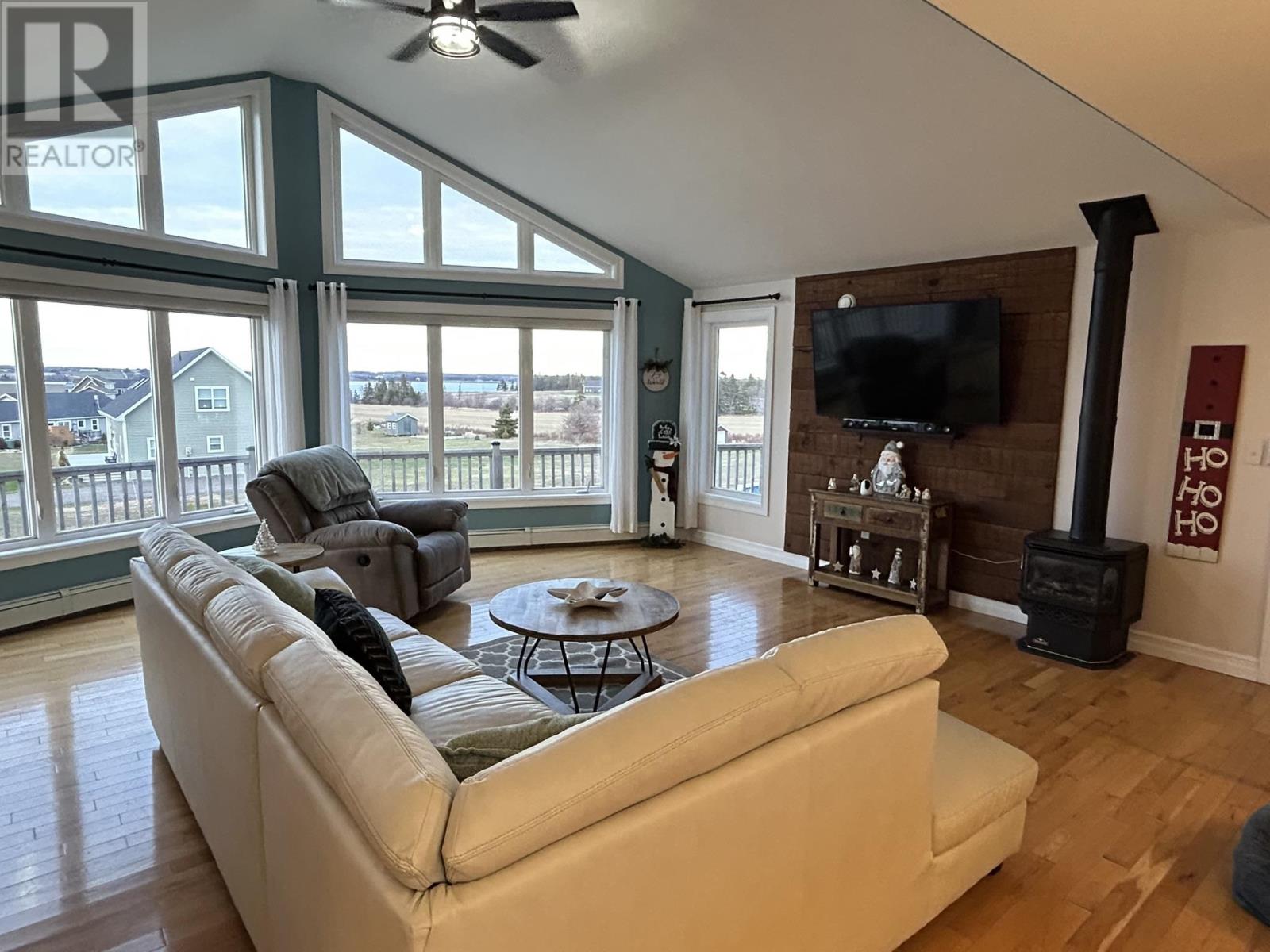 62 Braeburn Lane, Fairview, Prince Edward Island  C0A 1H2 - Photo 8 - 202528689