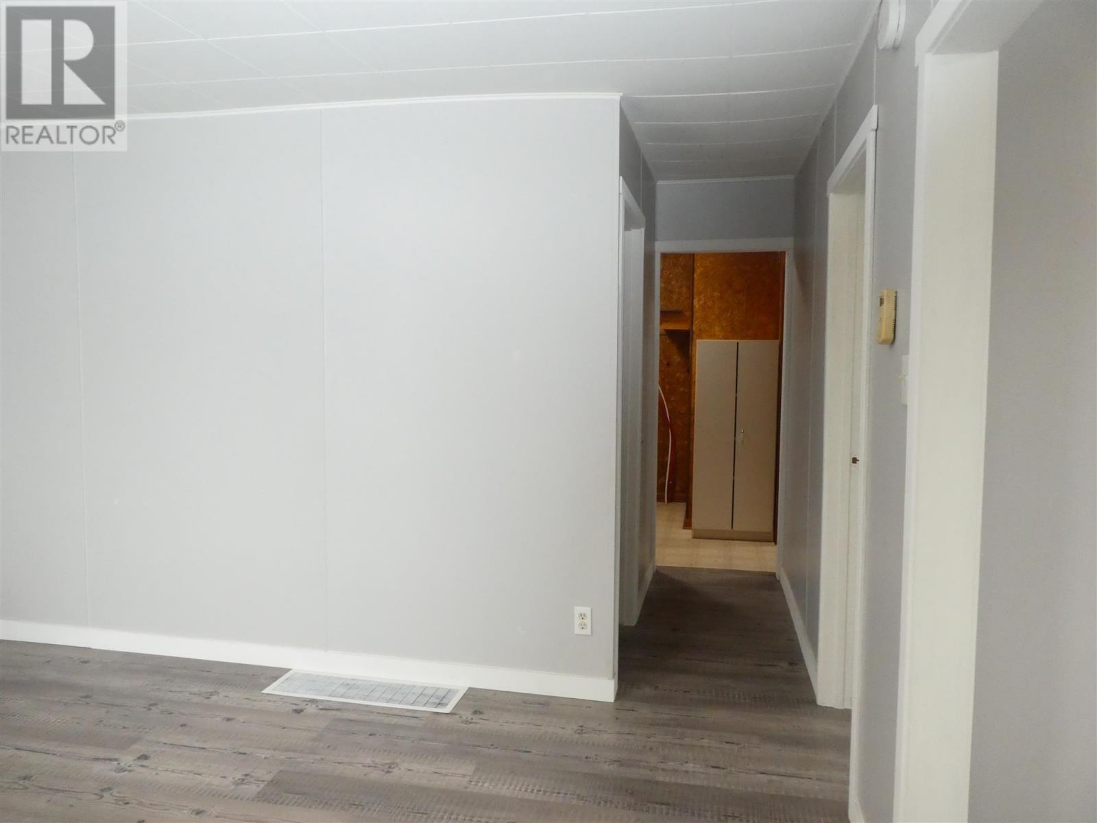 208 Third Ave Se, Geraldton, Ontario  P0T 1M0 - Photo 13 - TB243571