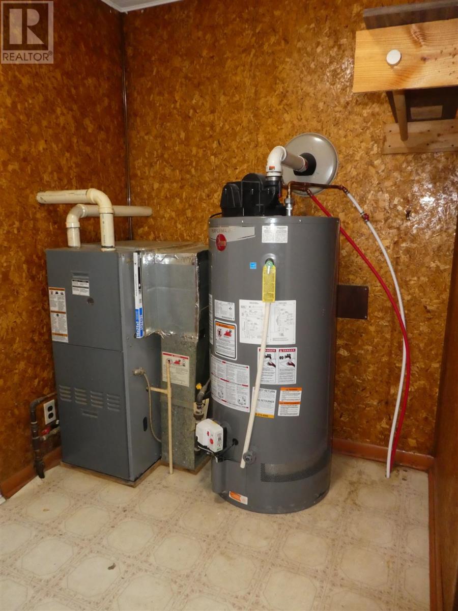 208 Third Ave Se, Geraldton, Ontario  P0T 1M0 - Photo 27 - TB243571