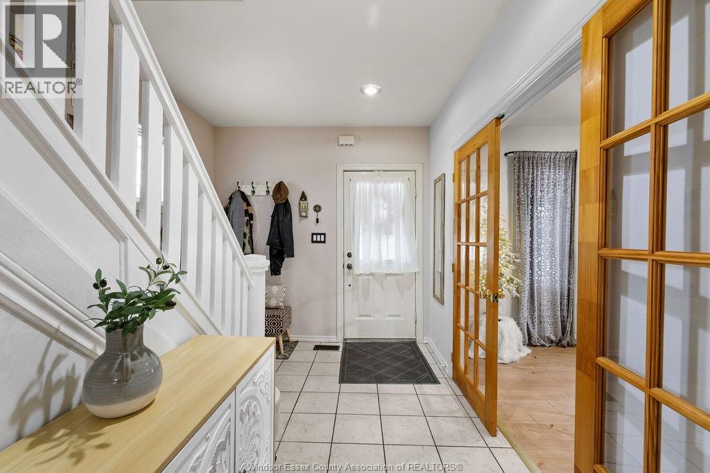 815 Moy Avenue, Windsor, Ontario  N9A 2N7 - Photo 6 - 25030958