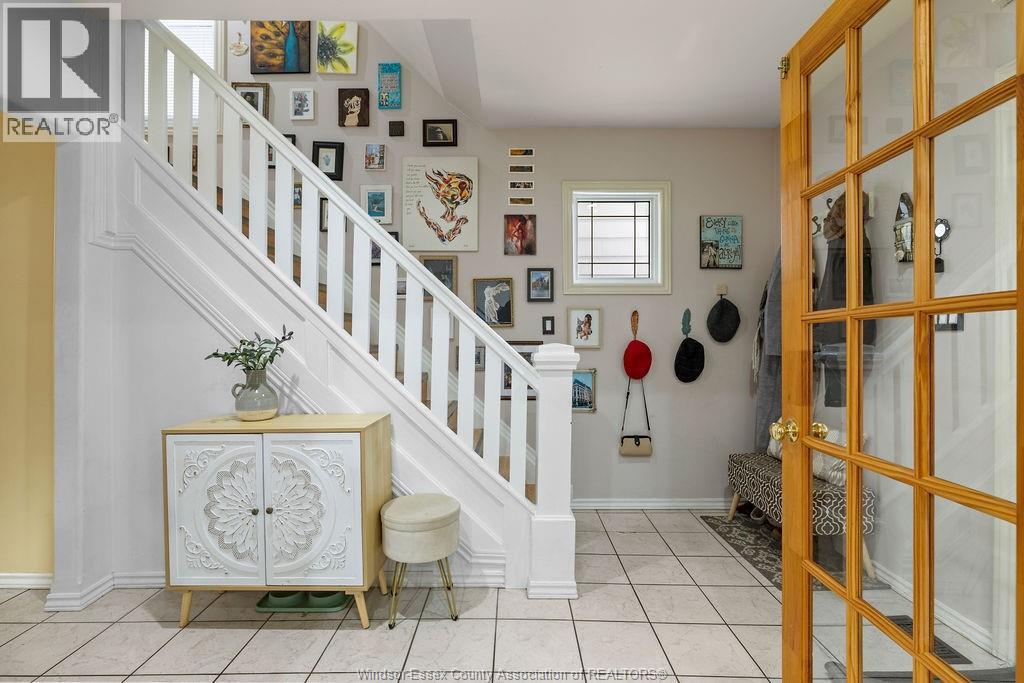 815 Moy Avenue, Windsor, Ontario  N9A 2N7 - Photo 9 - 25030958