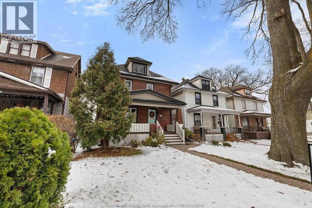 815 Moy Avenue, Windsor, Ontario  N9A 2N7 - Photo 4 - 25030958