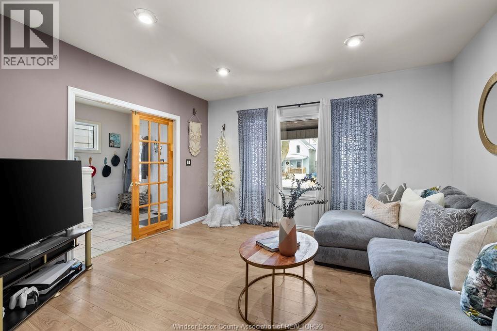 815 Moy Avenue, Windsor, Ontario  N9A 2N7 - Photo 11 - 25030958