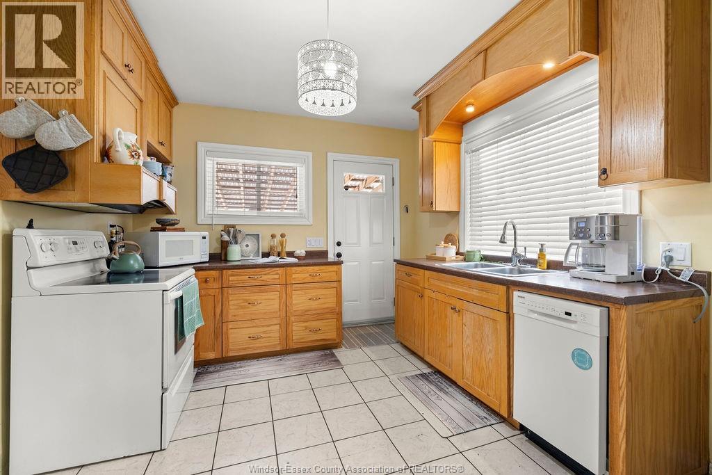 815 Moy Avenue, Windsor, Ontario  N9A 2N7 - Photo 15 - 25030958