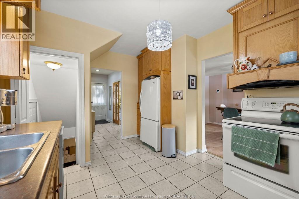 815 Moy Avenue, Windsor, Ontario  N9A 2N7 - Photo 16 - 25030958