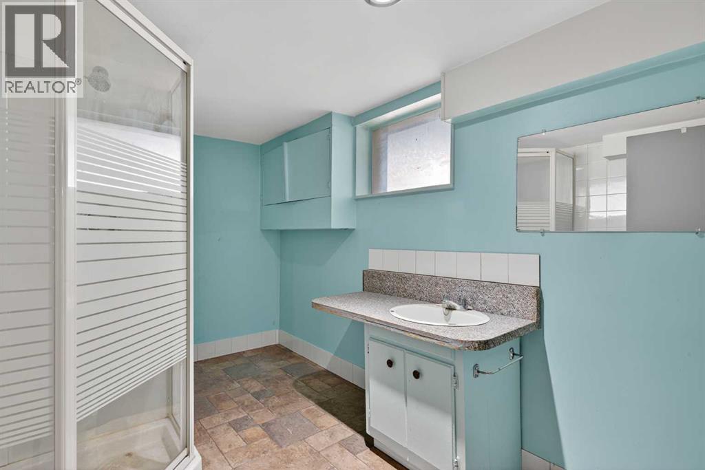 5923 Centre Street Nw, Calgary, Alberta  T2K 0T5 - Photo 29 - A2252917