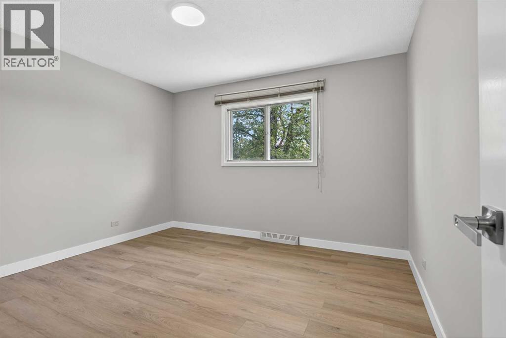 5923 Centre Street Nw, Calgary, Alberta  T2K 0T5 - Photo 12 - A2252917