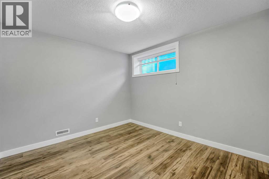 315 Hillcrest Drive Sw, Airdrie, Alberta  T4B 4C7 - Photo 28 - A2268757