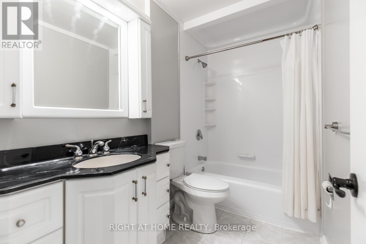 12 Murellen Crescent, Toronto, Ontario  M4A 2K5 - Photo 21 - C12419384