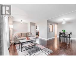 12 MURELLEN CRESCENT, Toronto, Ontario