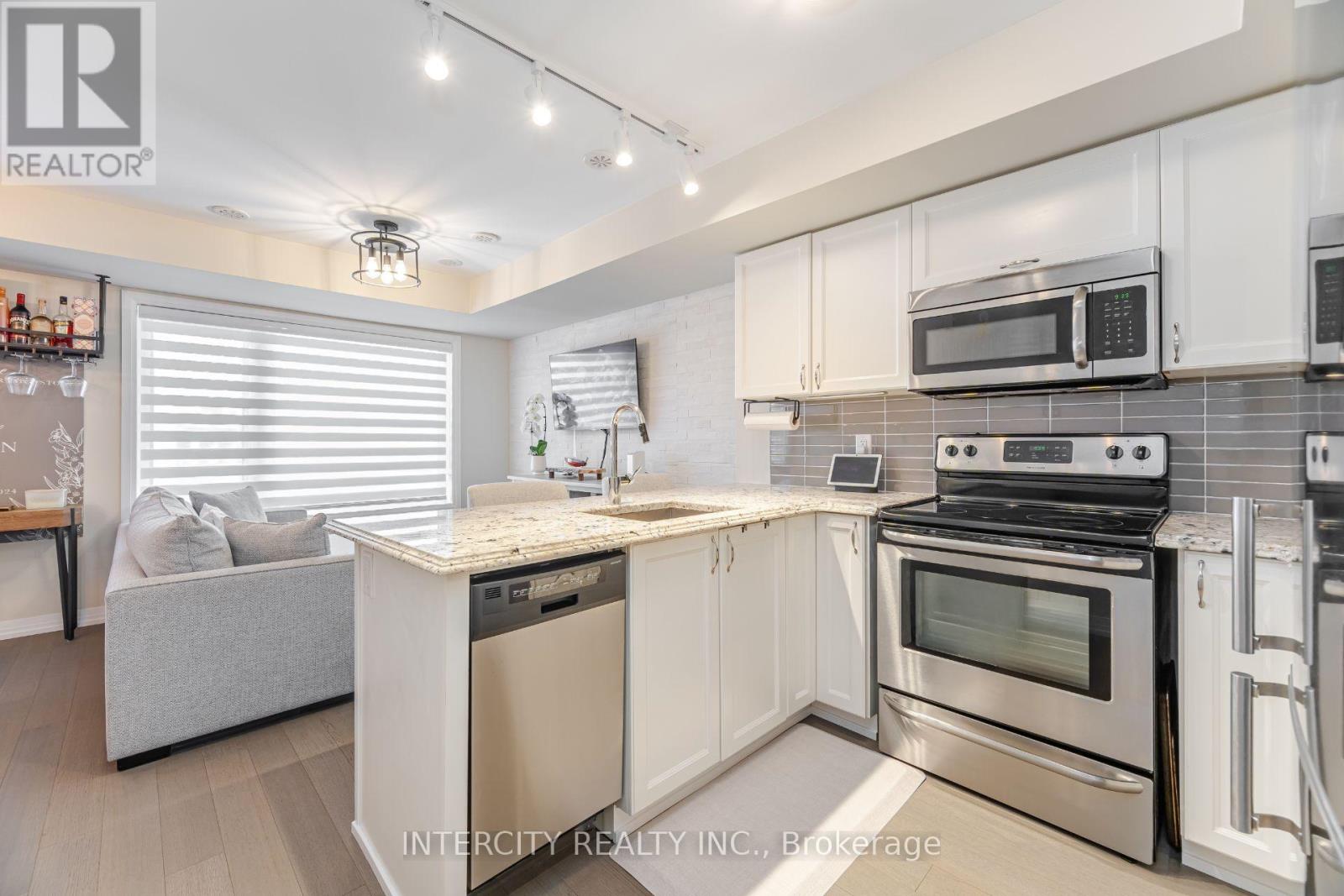 3 - 169 William Duncan Road, Toronto, Ontario  M3K 0B5 - Photo 4 - W12444289