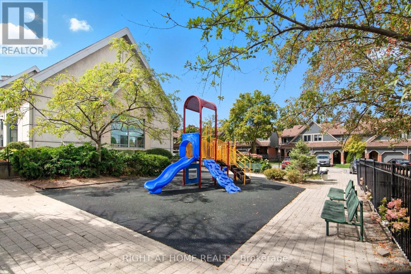 909 - 2155 Burnhamthorpe Road W, Mississauga, Ontario  L5L 5P4 - Photo 12 - W12425592