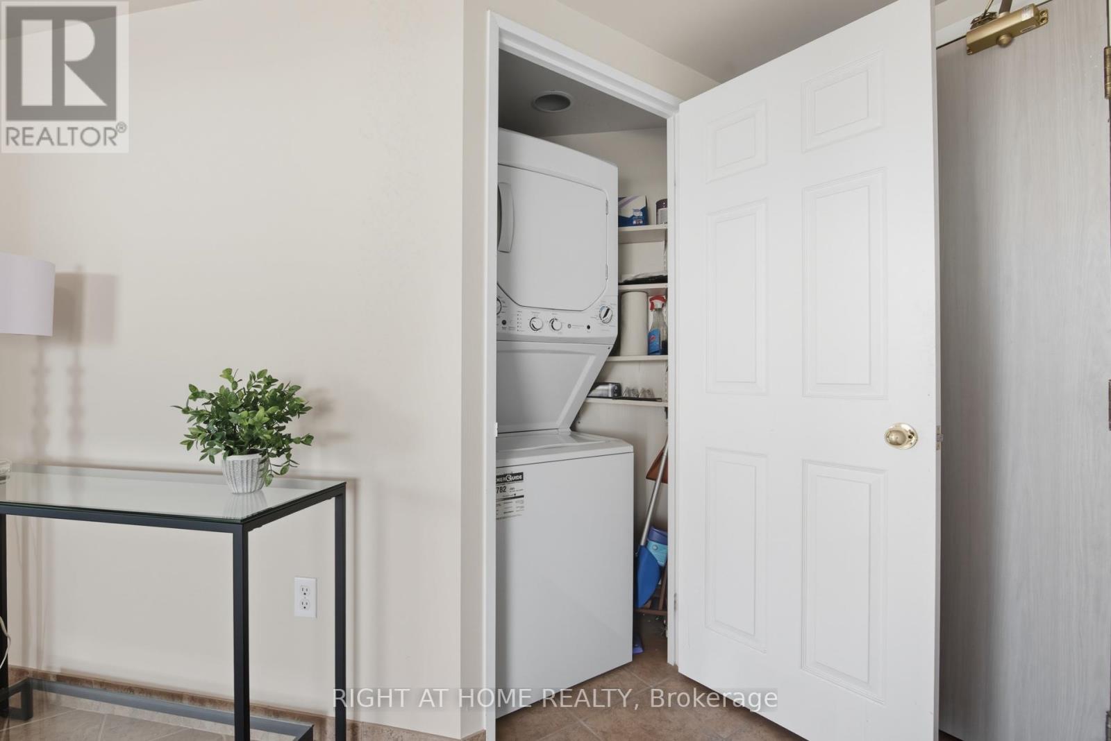 909 - 2155 Burnhamthorpe Road W, Mississauga, Ontario  L5L 5P4 - Photo 47 - W12425592