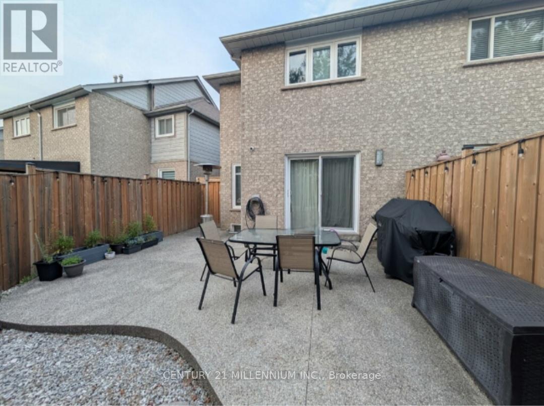 32 Gardenia Way, Caledon, Ontario  L7C 1B2 - Photo 27 - W12593334