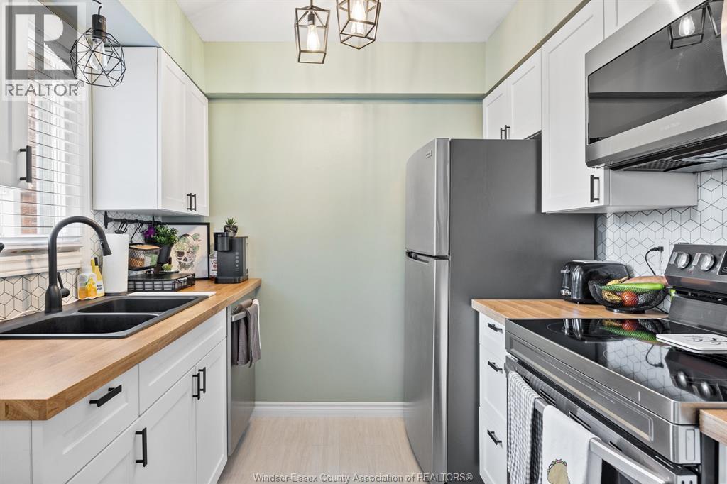 330 Fryer Street, Amherstburg, Ontario  N9V 2L9 - Photo 10 - 25030952