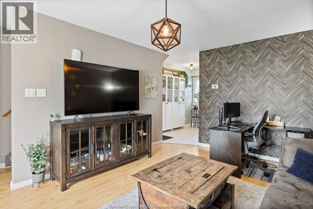 330 Fryer Street, Amherstburg, Ontario  N9V 2L9 - Photo 7 - 25030952