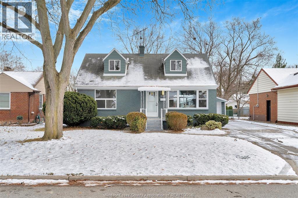 3104 Academy, Windsor, Ontario N9E 2H4 - Photo 1 - 25030898