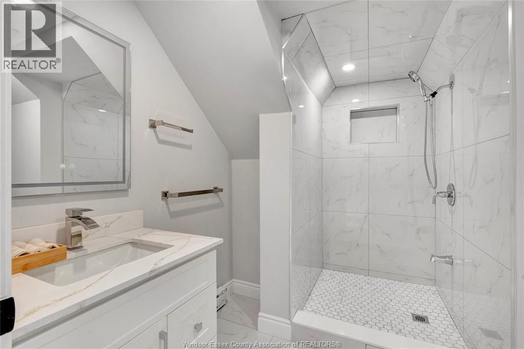 3104 Academy, Windsor, Ontario N9E 2H4 - Photo 18 - 25030898