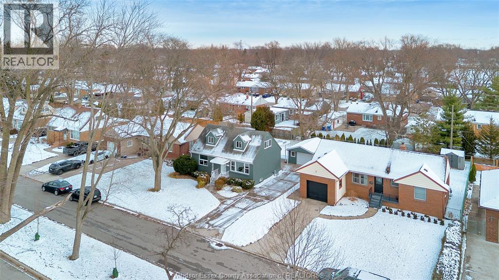 3104 Academy, Windsor, Ontario N9E 2H4 - Photo 3 - 25030898