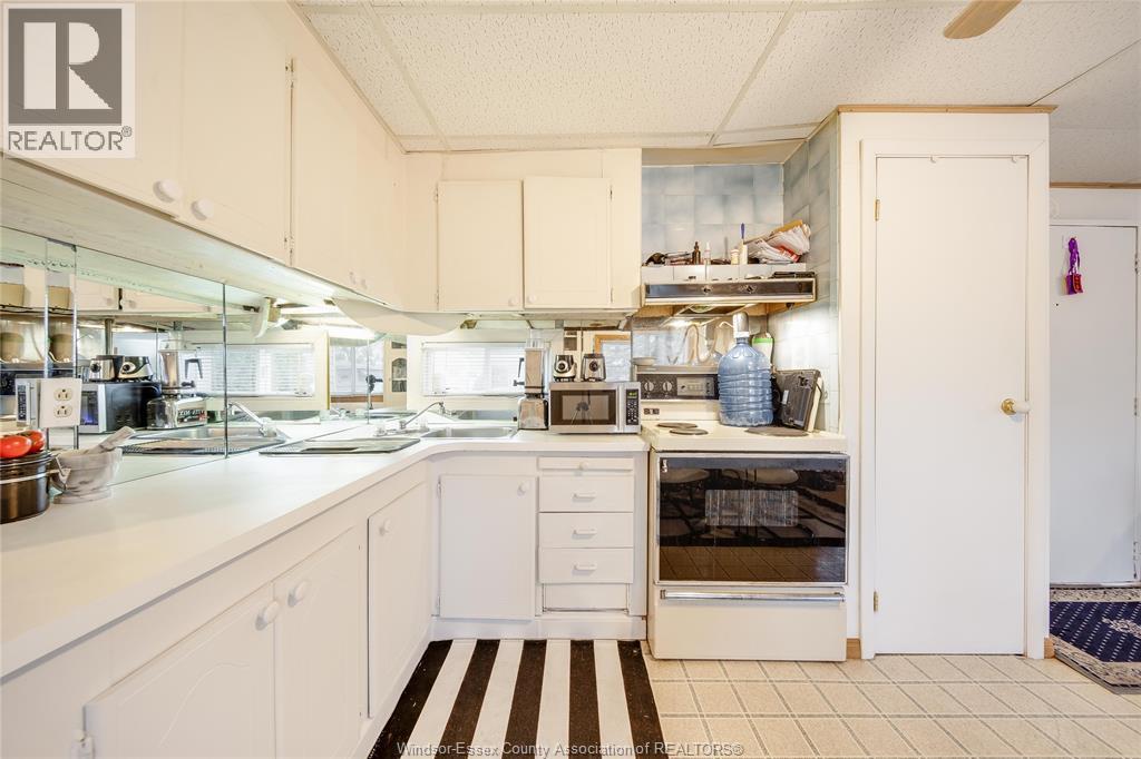 56 Holly Street, Lakeshore, Ontario N8N 2V1 - Photo 15 - 25030876