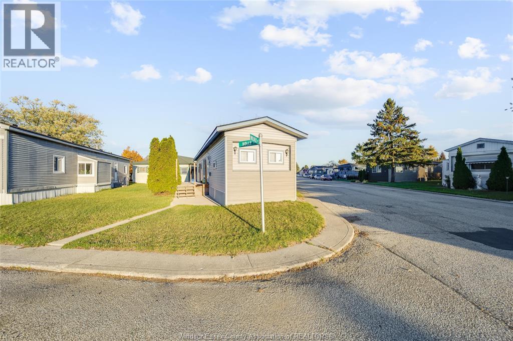 56 Holly Street, Lakeshore, Ontario N8N 2V1 - Photo 5 - 25030876