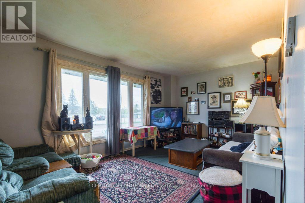 87-89 Scott Avenue, Quinte West, Ontario  K0K 2C0 - Photo 22 - X12130920