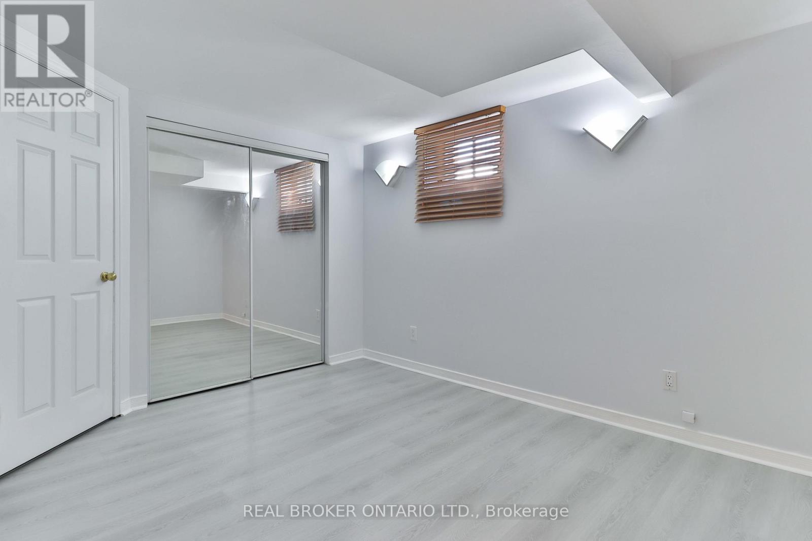 32 Christina Crescent, Toronto, Ontario  M1R 4H6 - Photo 19 - E12529390