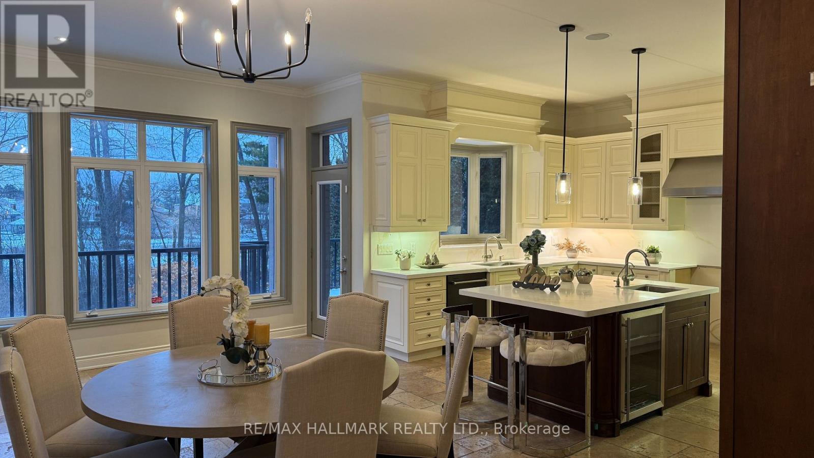 383 Paradelle Drive, Richmond Hill, Ontario  L4E 4R8 - Photo 14 - N12414456