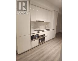 707 - 8 INTERCHANGE WAY, Vaughan, Ontario