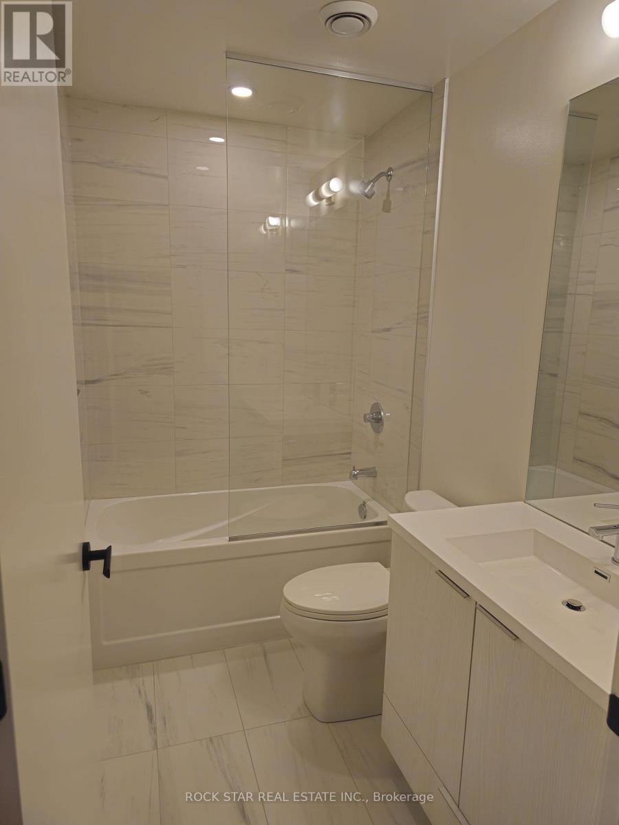 707 - 8 Interchange Way, Vaughan, Ontario  L4K 0R2 - Photo 9 - N12556226