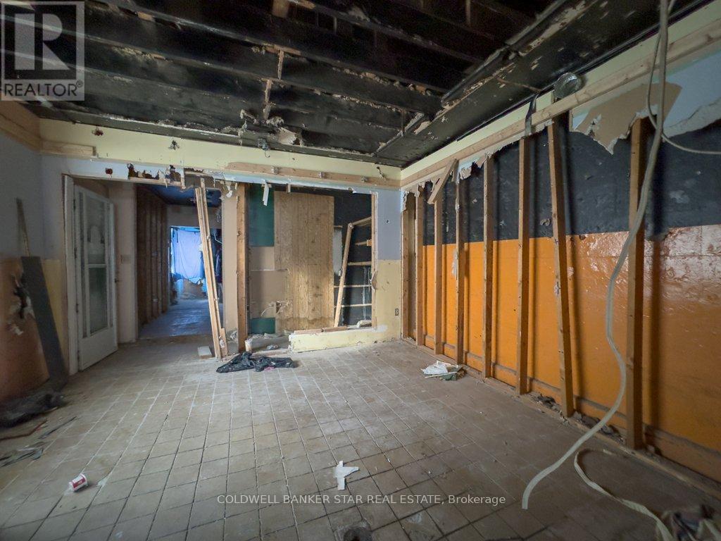 14 St Catharine Street S, St. Thomas, Ontario  N5P 2V6 - Photo 22 - X12589062