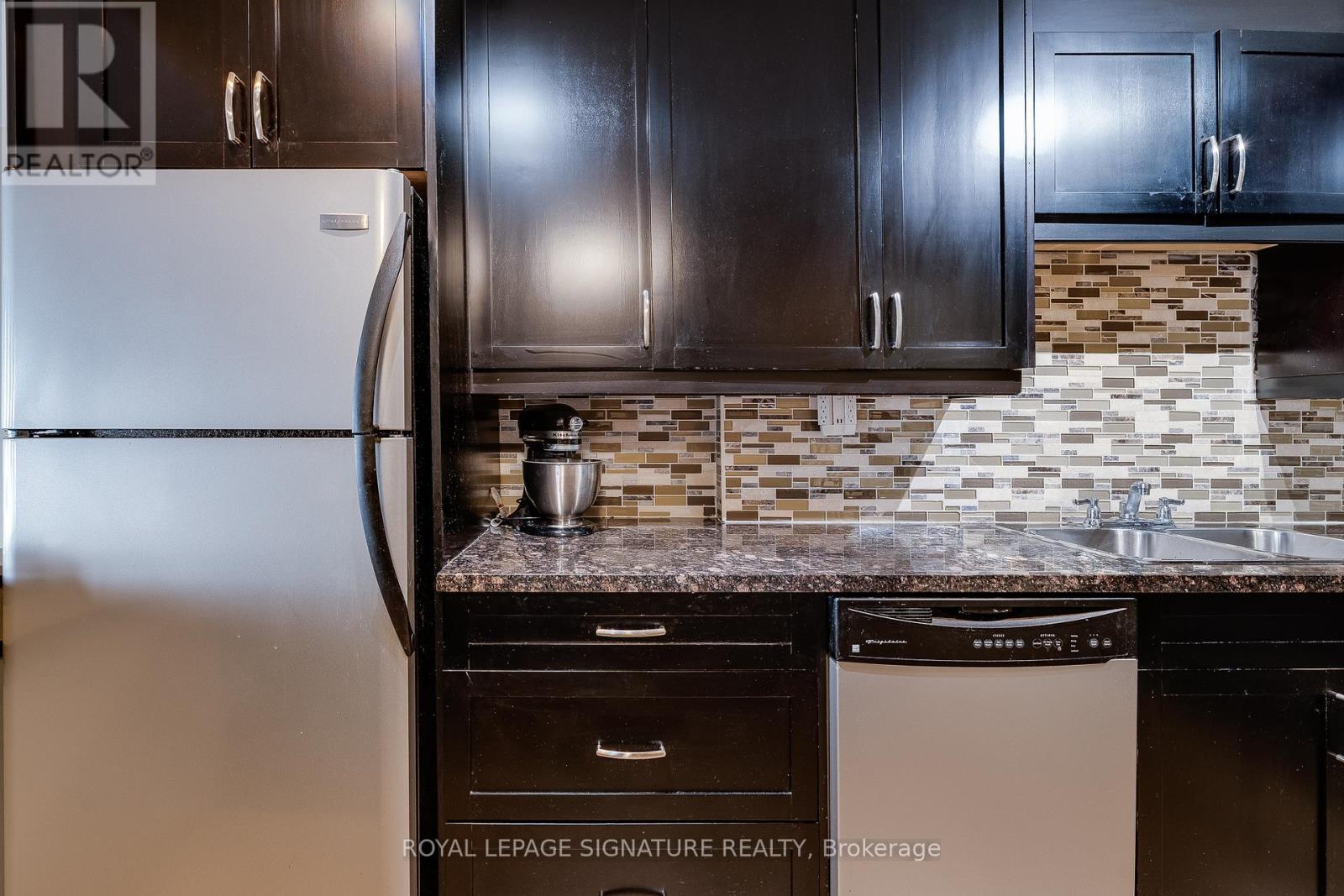 611 - 1 Four Winds Drive, Toronto, Ontario  M3J 2T1 - Photo 13 - W12593314