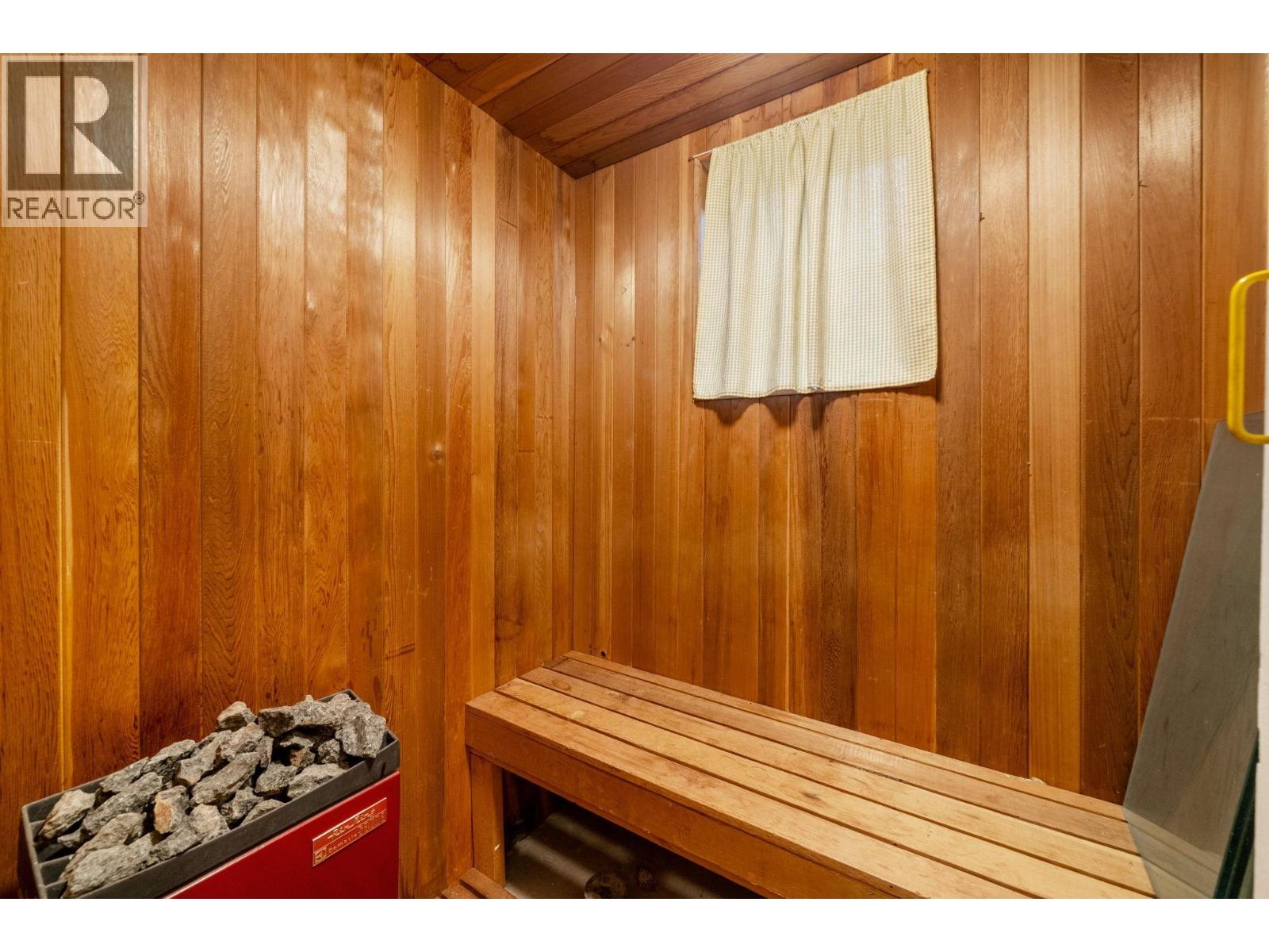 2086 Tompkins Crescent, North Vancouver, British Columbia  V7H 2C8 - Photo 24 - R3071069