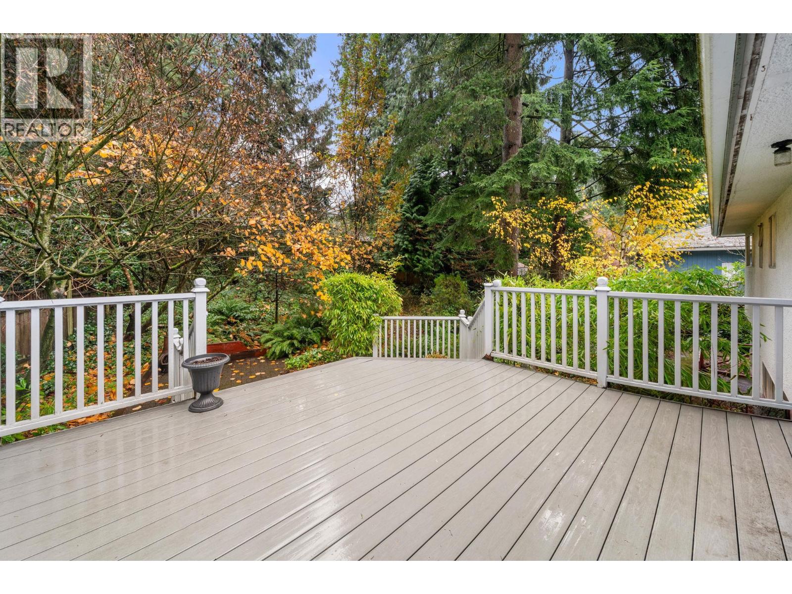 2086 Tompkins Crescent, North Vancouver, British Columbia  V7H 2C8 - Photo 27 - R3071069