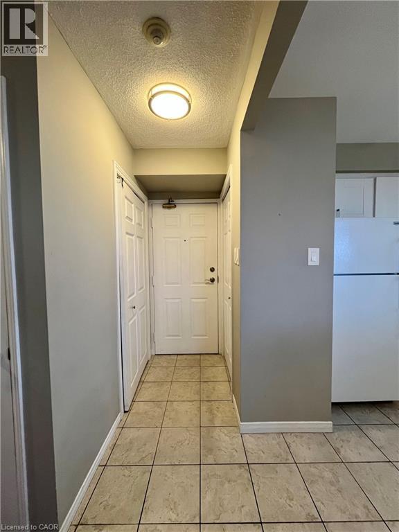 1270 Maple Crossing Boulevard Unit# 1609, Burlington, Ontario  L7S 2J3 - Photo 2 - 40786975