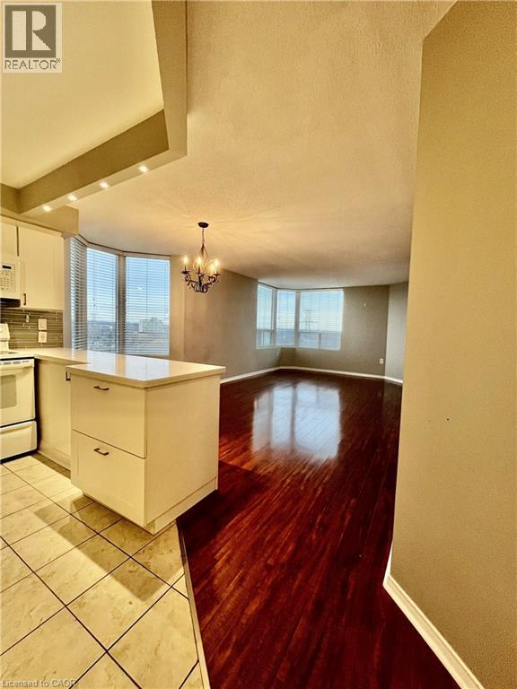 1270 Maple Crossing Boulevard Unit# 1609, Burlington, Ontario  L7S 2J3 - Photo 6 - 40786975