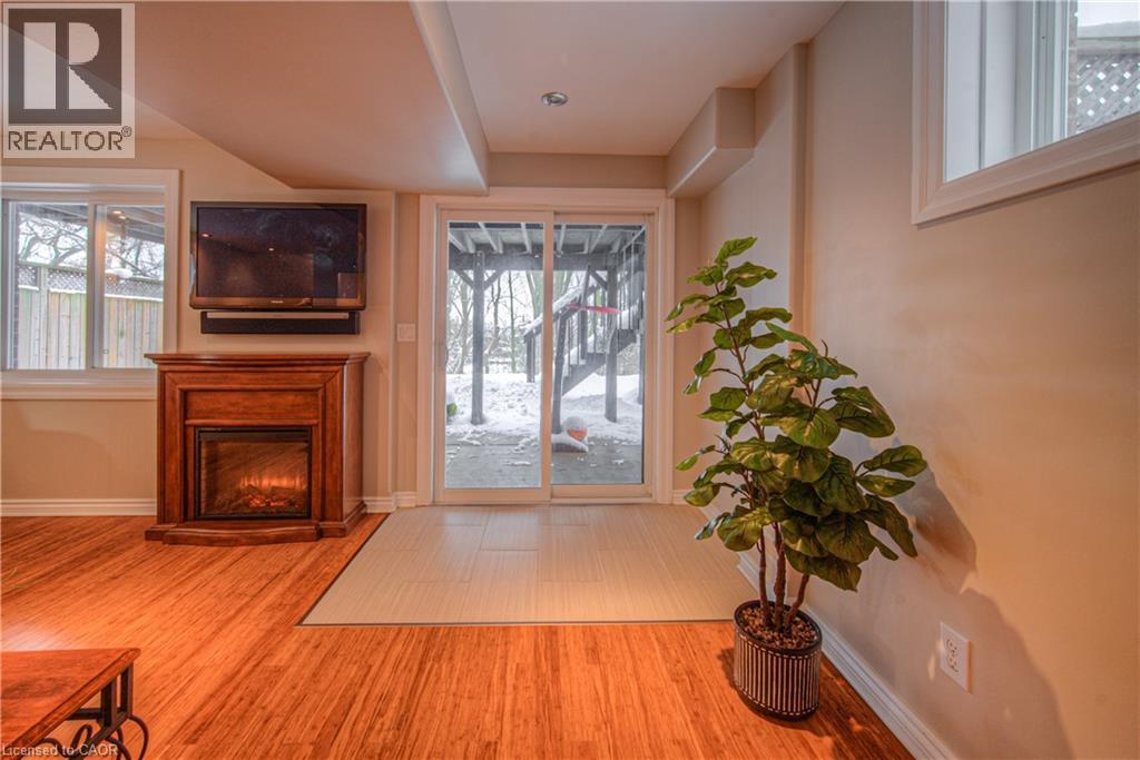 385 Westmeadow Drive, Kitchener, Ontario  N2N 3K8 - Photo 24 - 40790827