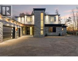 6 CAMPBELL FARM Road, Brantford, Ontario