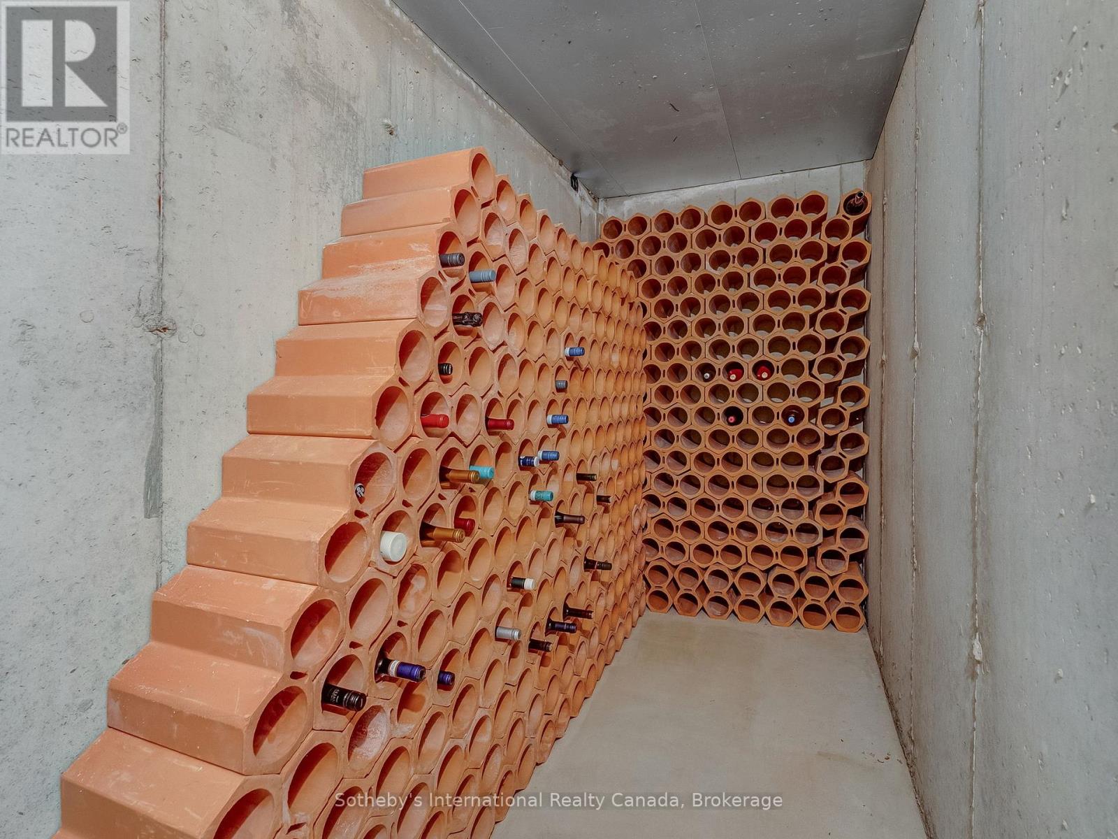 6 - 21 St Johns Drive, Middlesex Centre, Ontario  N0M 1C0 - Photo 26 - X12588086