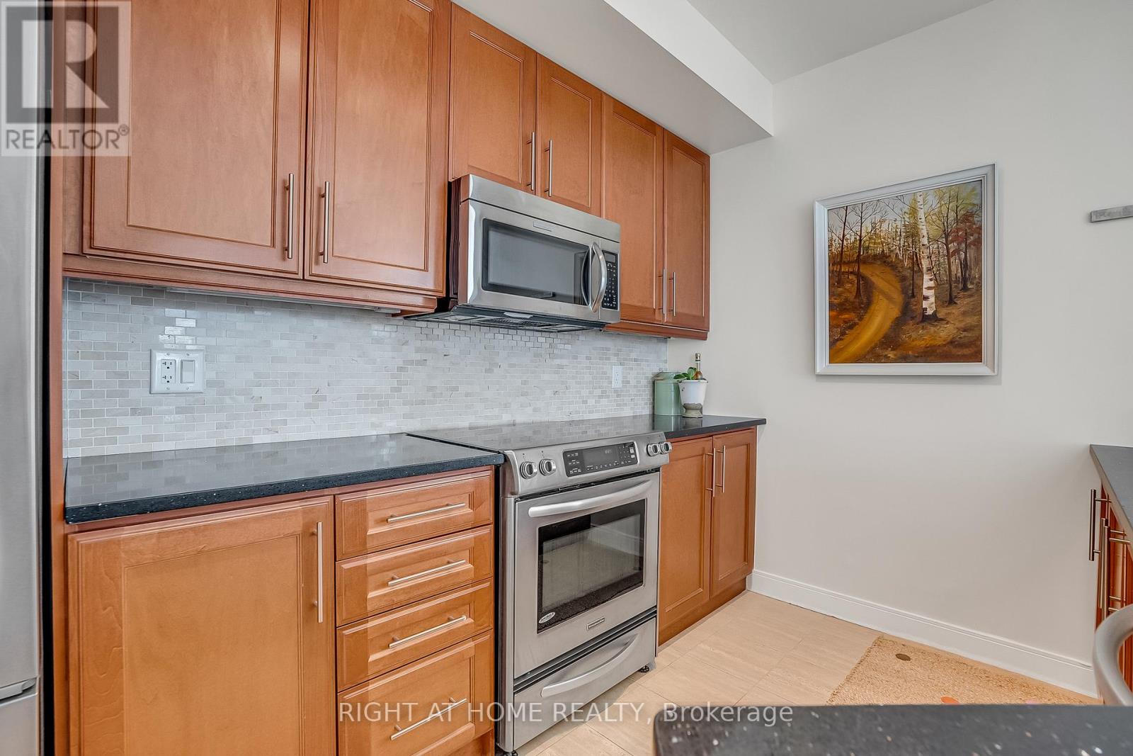 2109 - 825 Church Street, Toronto, Ontario  M4W 3Z4 - Photo 13 - C12593660