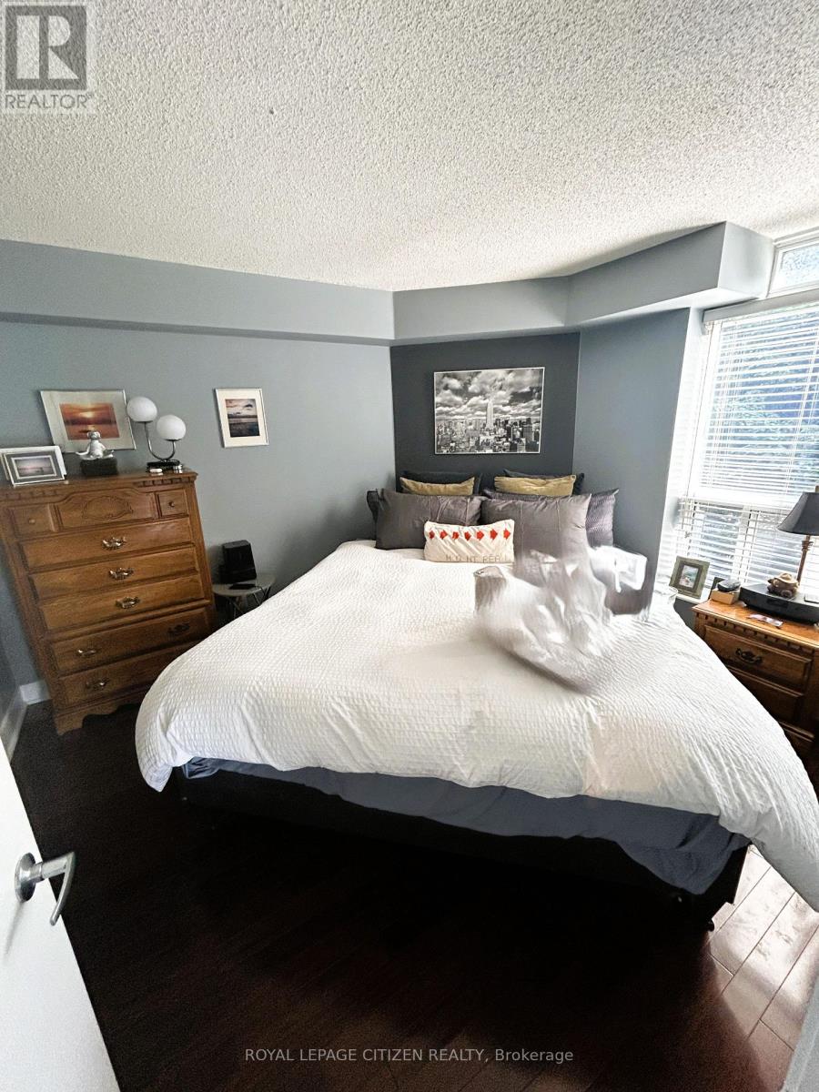 427 - 550 Queens Quay, Toronto, Ontario  M5V 3M8 - Photo 25 - C12593716