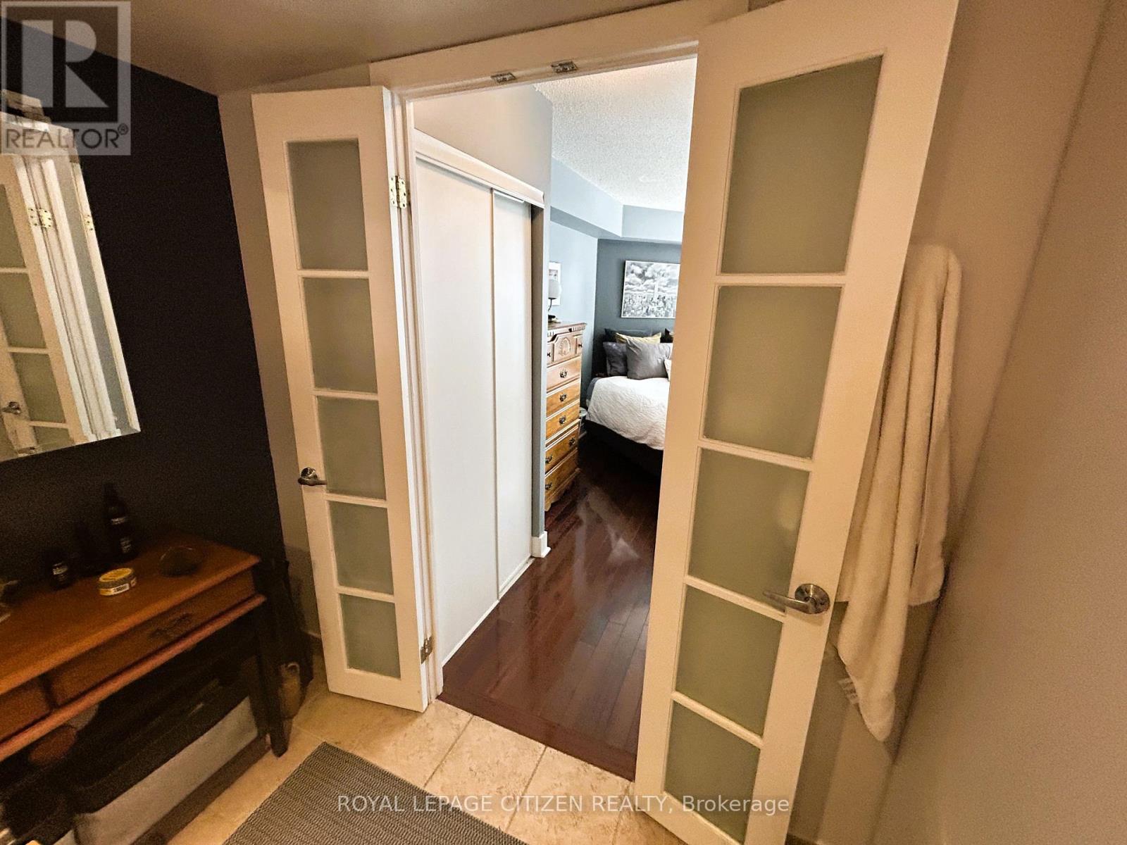 427 - 550 Queens Quay, Toronto, Ontario  M5V 3M8 - Photo 32 - C12593716