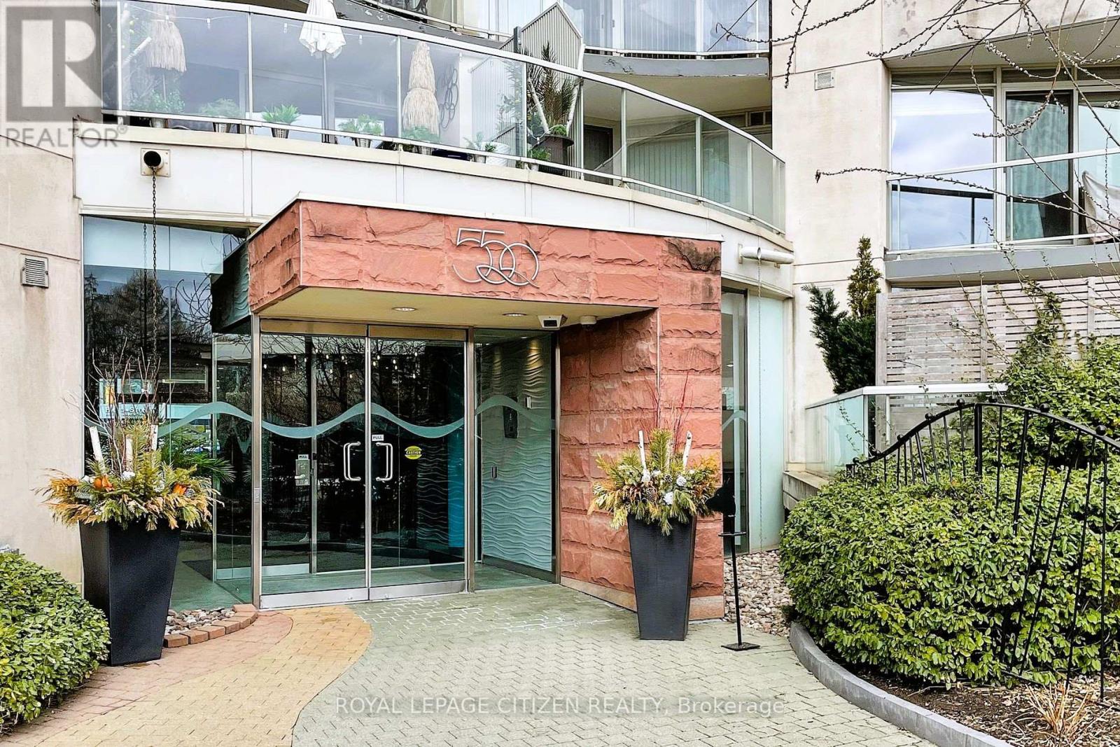 427 - 550 Queens Quay, Toronto, Ontario  M5V 3M8 - Photo 4 - C12593716