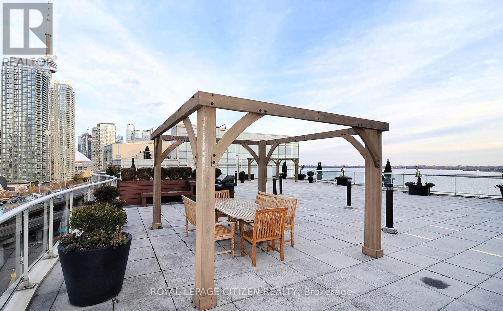 427 - 550 Queens Quay, Toronto, Ontario  M5V 3M8 - Photo 43 - C12593716