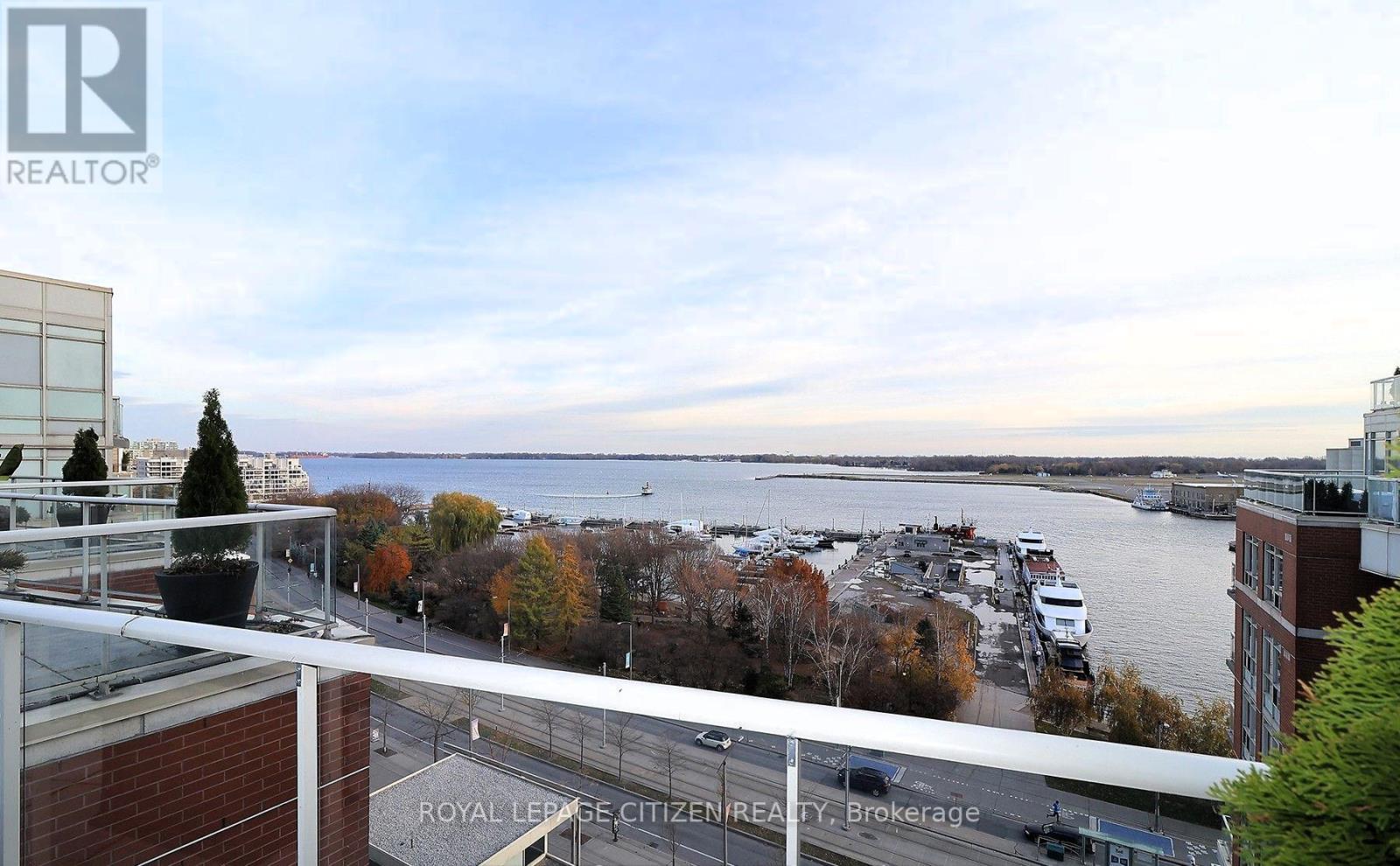 427 - 550 Queens Quay, Toronto, Ontario  M5V 3M8 - Photo 44 - C12593716